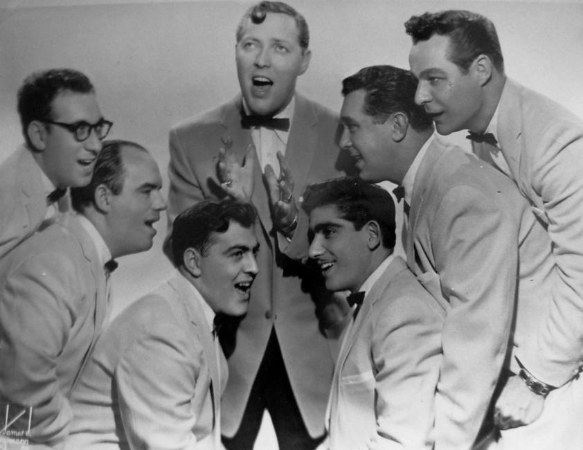 Bill Haley And His Comets ΟΙ Bill Haley & His Comits ήταν μία αμερικανική ροκ εντ ρολ μπάντα,