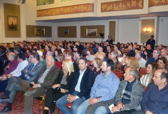 από το κομμάτι του ασφαλιστικού και σε 1,8 δισ. από το κομμάτι του φορολογικού.