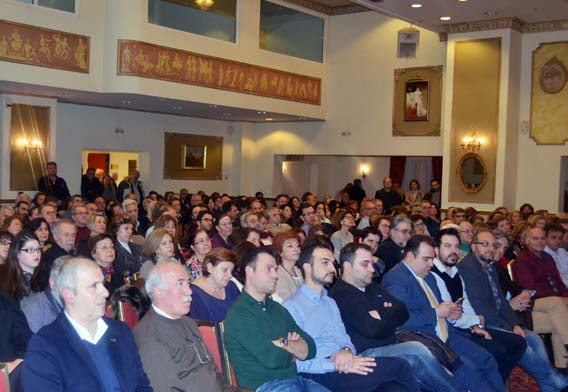 Κι αυτό διότι οι φαρμακοποιοί δεν μπορούμε ούτε να πάρουν ούτε να δώσουν φάρμακο χωρίς τιμολόγιο κι έτσι είναι ο πλέον