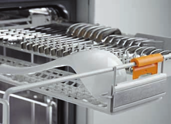 Exkluzívne v Miele Nová dimenzia v starost livosti o príbory Najnovšia inovácia vynález cov príborovej zásuvky: inteli gen - tnú 3D príborovú zásuvku