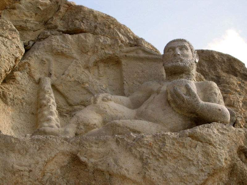 Κερμανσάχ Alieh/ Flickr Παρατηρήσεις / Wikimedia Commons Ένα ταξίδι αρχαιολογικού ενδιαφέροντος στην Περσία φαντάζει αυτονόητο, όμως κανείς δεν το πραγματοποιεί όπως εμείς και μάλιστα στην ιδανική