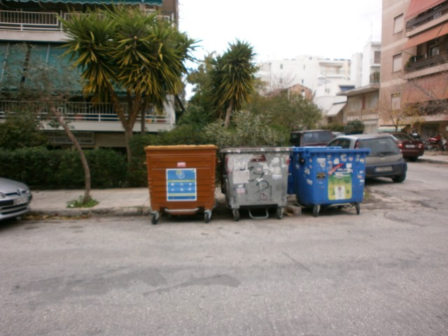 Κάδοι 660lt και 1.