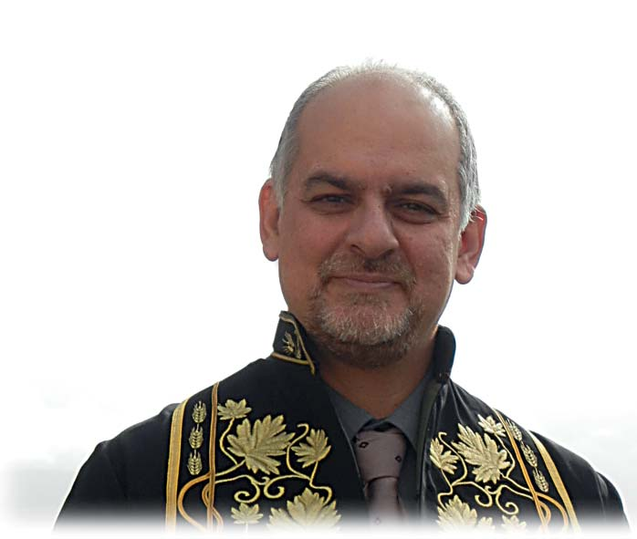 Η Σχολή Τροφίμων Βιοτεχνολογίας και Ανάπτυξης Ένα μεγάλο, σημαντικό βήμα προς το μέλλον ΣΠΥΡΙ ΩΝ ΚΙΝΤΖΙΟΣ ΚΟΣΜΗΤΟΡΑΣ ΣΧΟΛΗΣ ΤΡΟΦΙΜΩΝ ΒΙΟΤΕΧΝΟΛΟΓΙΑΣ ΚΑΙ ΑΝΑΠΤΥΞΗΣ Καθώς πλησιάζει η επέτειος των εκατό