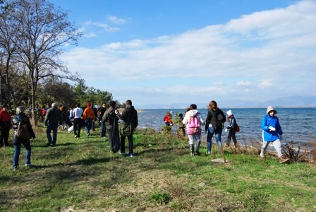 Κεραμωτής κ. Αθανασία Μαντινιώτου. Αρχικά οι μαθητές είχαν την ευκαιρία να ενημερωθο- για το Εθνικό Πάρκο Ανατολικής Μακεδονίας και Θράκης.