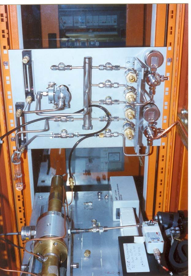 Πείραμα DELPHI Κατασκευή αυτοματοποιημένου Διαθλασίμετρου Fabry Perot για ακριβείς περιοδικές μετρήσεις του δείκτη διάθλασης των αερίων ακτινοβολητών των ανιχνευτών RICH