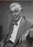 Vannevar Bush Πρότεινε το Memex Stores all records/articles/communications Items retrieved by indexing, keywords, cross references (now called