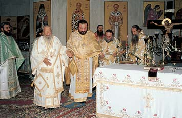 2005), ἀπεφάσισε διὰ τῆς Πράξεως Η Αὐτῆς τὴν ἵδρυσιν τῆς Ιερᾶς Επισκοπῆς Αλανίας, ὑπαγομένης εἰς Αὐτὴν καὶ ἐξαρτωμένης ἐξ Αὐτῆς, τὰ ὅρια τῆς ὁποίας ταυτίζονται μὲ αὐτὰ τοῦ Κρατιδίου τῆς Δημοκρατίας