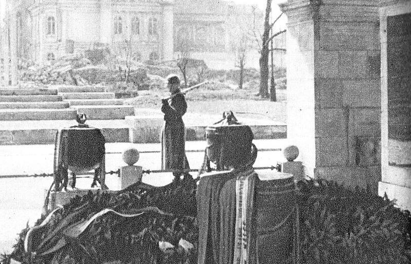 Μνημείο του Αγνώστου στρατιώτη στην Βαρσοβία Πηγή: https://commons.wikimedia.