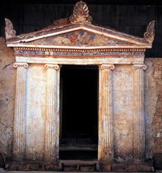 δάπεδα. Στη θέση Τσιφλίκι έχουν αποκαλυφτεί ψηφιδωτά δάπεδα μία ρωμαϊκής κατοικίας και ερείπια παλαιοχριστιανικού κτηρίου με χώρο λουτρού.