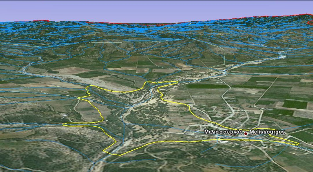 Εικ. 5. Πλημμυρικό πεδίο που σχηματίστηκε μετά την πλημμύρα. Με κίτρινη γραμμή αποτυπώνεται η έκταση του πλημμυρικού πεδίου, με μπλε γραμμή το υδρογραφικό δίκτυο και με κόκκινη ο υδροκρίτης.