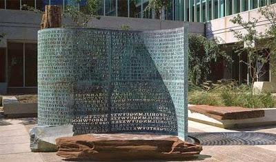 Το κρυπτογραφημένο γλυπτό Kryptos To Kryptos είναι ένα μυστηριώδες κρυπτογραφημένο γλυπτό που σχεδιάστηκε από τον καλλιτέχνη Jim Sanborn και βρίσκεται ακριβώς έξω από την έδρα της CIA στο Λάνγκλεϊ