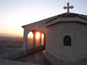 είναι παιδιάστικες φλυαρίες. Δεν είναι ότι επιθυμώ την αιώνια ζωή μετά θάνατο ο λόγος που πιστεύω στον Θεό, το αντίθετο, πιστεύω στην αιώνια ζωή γιατί πιστεύω στον Θεό.