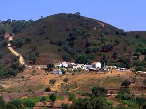 5.2 Πορτογαλύα, πόλη Serra do Caldeirao. Εικόνα 2 πηγή: http://www.infopedia.