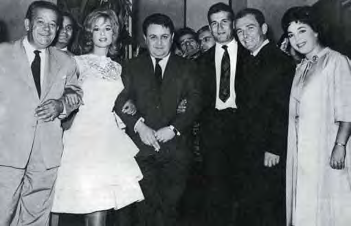 9th Greek Film Festival: Elena Nathanail takes the dance-floor. Το δεύτερο λειτούργησε παράλληλα με το επίσημο, με βάση τον κανονισμό του 1975, συγκεντρώνοντας το ενδιαφέρον του κοινού.
