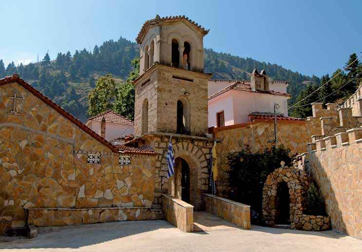 Ταξίδι Travel φαγητό. Μερικές προτάσεις που ανεπιφύλακτα σας συνιστούμε είναι κουνέλι ραδορίγανη στον Δρύμωνα, (οτιδήποτε άλλο επιλέξετε θα είναι επίσης νοστιμότατο!