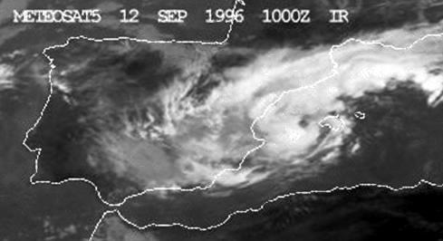 Σχήμα 2.4. Δορυφορική απεικόνιση του Μ.Τ. της 12 ης Σεπτεμβρίου 1996 (www.nasa.gov). Στο κόκκινο πλαίσιο είναι ο κυκλώνας.