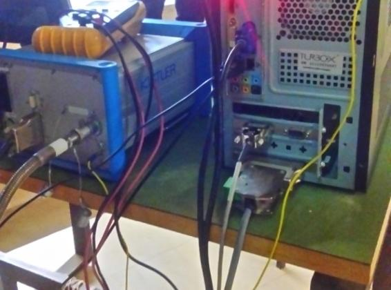 Ανάλογα με την θέση των πολικών αξόνων του κρυστάλλου, σε σχέση με την δύναμη που ενεργεί, λαμβάνονται οι εξής επιδράσεις της ορθής και των διατμητικών τάσεων.[26] Σχ.