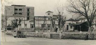 ΚΤΙΡΙΑ ΠΟΥ ΣΥΝΔΕΟΝΤΑΝ ΜΕ ΤΗΝ ΠΛΑΤΕΙΑ Σκαρίφημα Γιάννη Αλεξιάδη- Βεροιώτικες αράδες Tο περίφημο
