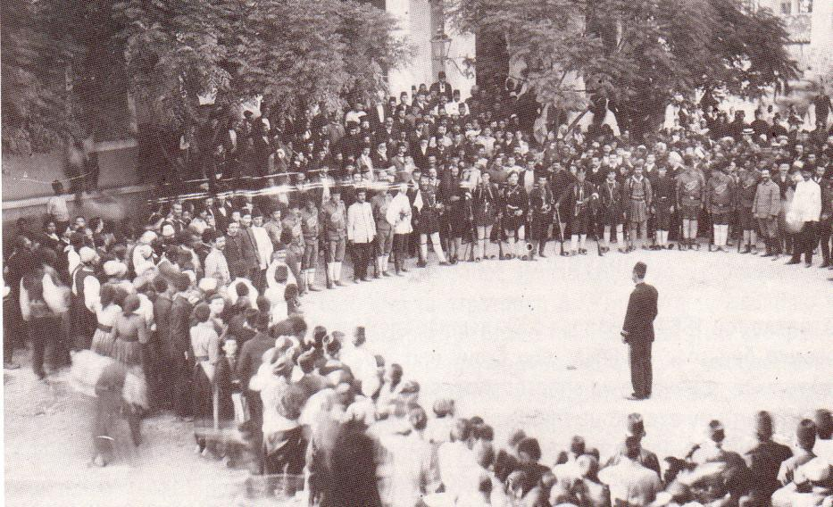 1905 Η επανάσταση των Νεότουρκων πέτυχε.