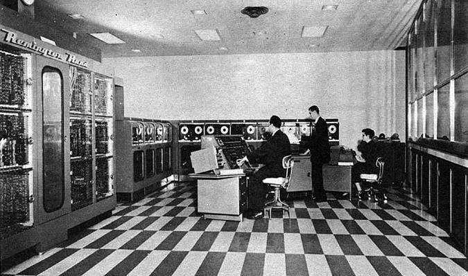 Οι πρώτοι υπολογιστές (3/4) UNIVAC I: To 1947 Βραβεύεται η Eckert-Mauchly Computer Corporation για το συμβόλαιό της να