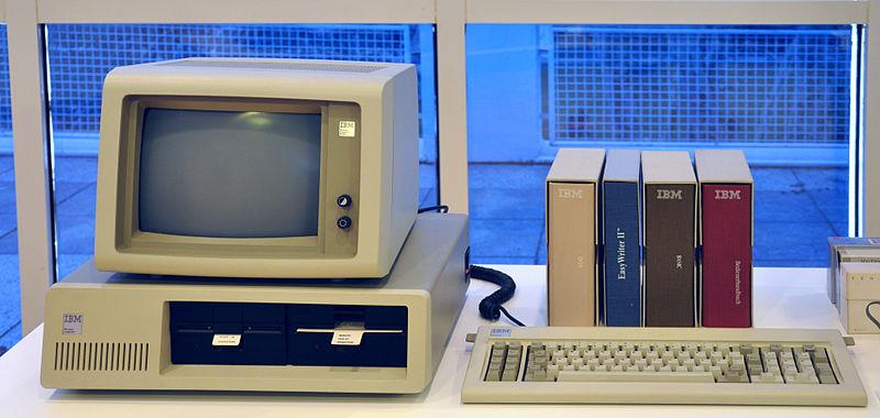 1981 Εικόνα 16 Τον Αύγουστο του 1981 η ΙΒΜ παρουσιάζει τον πρώτο IBM PC με 16Κ μνήμης, μια μονάδα