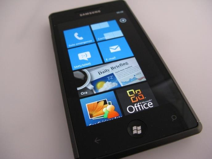 2010 Apple ipad Windows Phone 7