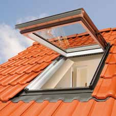1,5 W/m²K 1,0 W/m²K V35 do 43 m 3 /h Strešné okno s