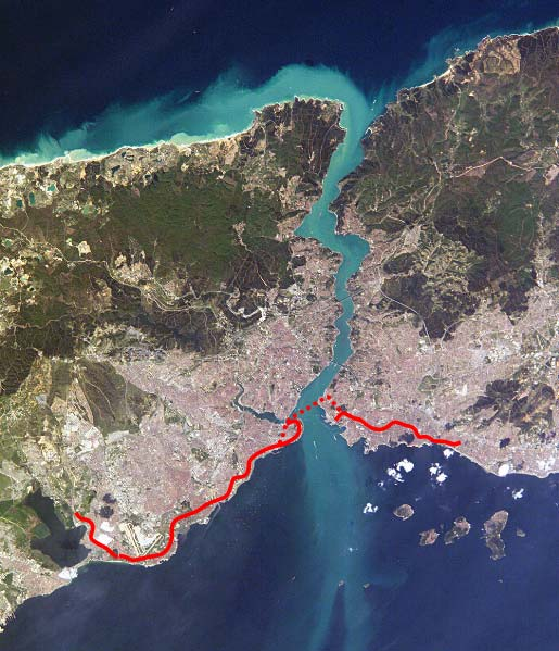 8 km που θα κατασκευαστεί με εκσκαφή και επανεπίχωση. Ακόμα θα κατασκευαστούν και 4 υπόγειοι σταθμοί κατά μήκος του έργου.
