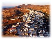 11 νησιού. Χώρα Μετά τη Χώρα, φτάνουμε στο τουριστικό θέρετρο της Κύθνου, τα Λουτρά, ένας παραθαλάσσιος οικισμός στο βόρειο τμήμα της Κύθνου.