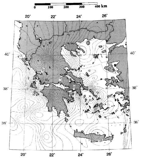 Κεφάλαιο 1 ο Σχήμα 1.4 Χάρτης της ασυνέχειας Moho με τη χρήση βαρυτικών δεδομένων από τους Tsokas and Hansen [1997]. στρώμα). Οι Tsokas and Hansen [1997], (Σχήμα 1.