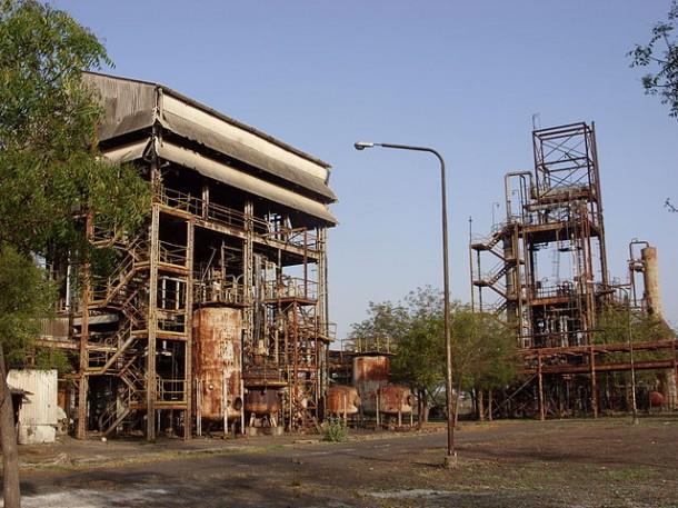 Γιατί SEVESO UNION CARBIDE, Bhopal, Ινδία, 1984 Έκλυση της τοξικής ουσίας MIC