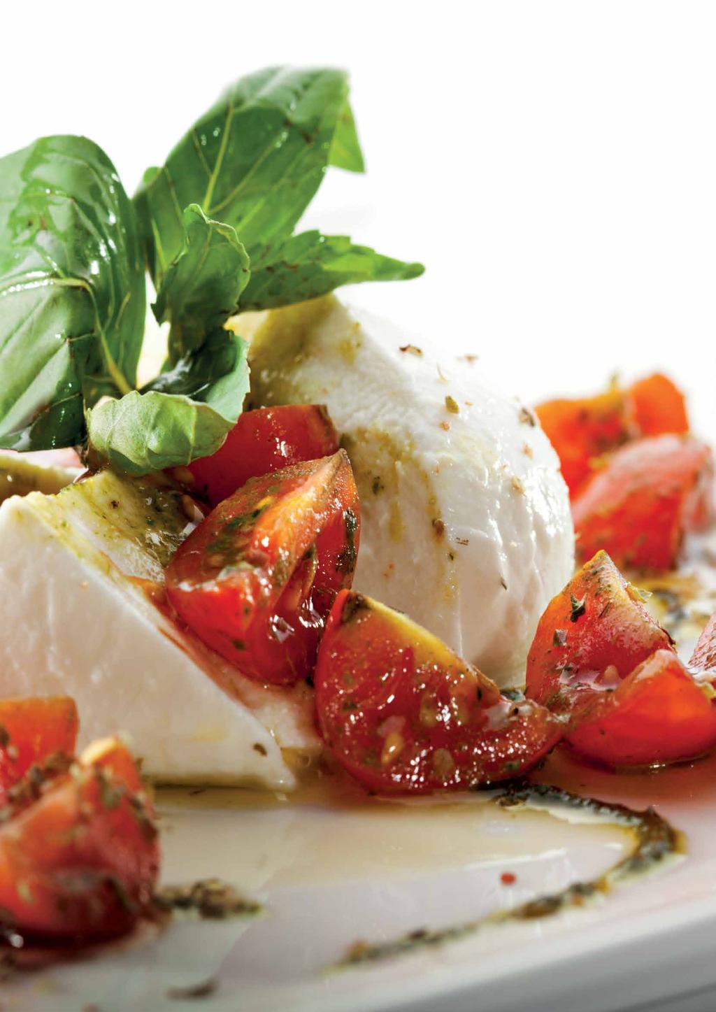 ΒΑΣΕΙΣ ΤΟΜΑΤΑΣ TOMATO BASES ΤΟΜΑΤΕΣ ΛΙΑΣΤΕΣ, ΗΜΙΛΙΑΣΤΕΣ TOMATOES DRIED, SEMIDRIED Τομάτα San Marzano Tomato San Marzano 2 6 x 2 S001 Τομάτες λιαστές Dried tomatoes 2 5 x 2 D02805 Σάλτσα Πομοντορέλα