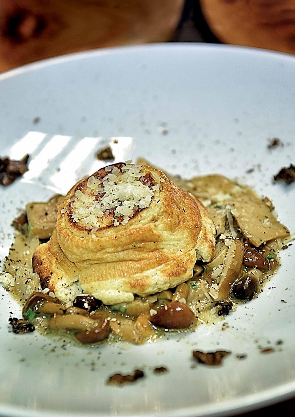 ΚΡΕΜΕΣ CREAMS Κρέμα φυστικιού Pistachio nuts sauce Κρέμα ρόκας Rocket cream Κρέμα τσουκνίδας Nettle cream Κρέμα πράσινου σπαραγγιού Green asparagus cream Κρέμα αγκινάρας Artichoke cream Κρέμα