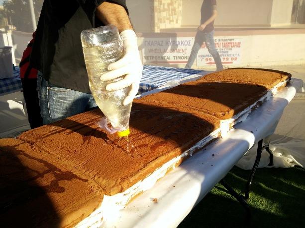 Λεωφόρο Χριστουγέννων στη Δερύνεια!