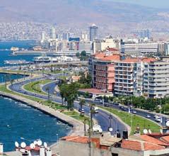 Μπαίνοντας στην Ανατολική Θράκη θα περάσουμε έξω από την Κεσάνη, Μάλγαρα και Ραιδεστό, ταξιδεύοντας παράλληλα με την ακτή της Θάλασσας του Μαρμαρά. Άφιξη στην Κωνσταντινούπολη το απόγευμα.