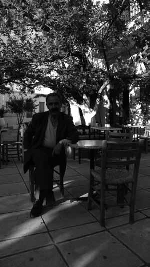 βγαίνω με πλούσιους γέρους