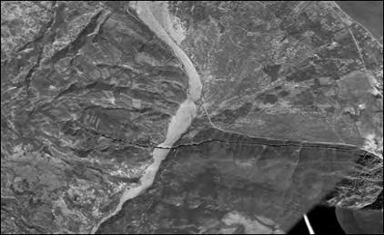 1998), ενώ τα δέλτα των ποταμών Σελινούντα και Κερυνίτη ήταν μικρότερα πριν τον εγκιβωτισμό των ποταμών το 1947 (εικ. 28).