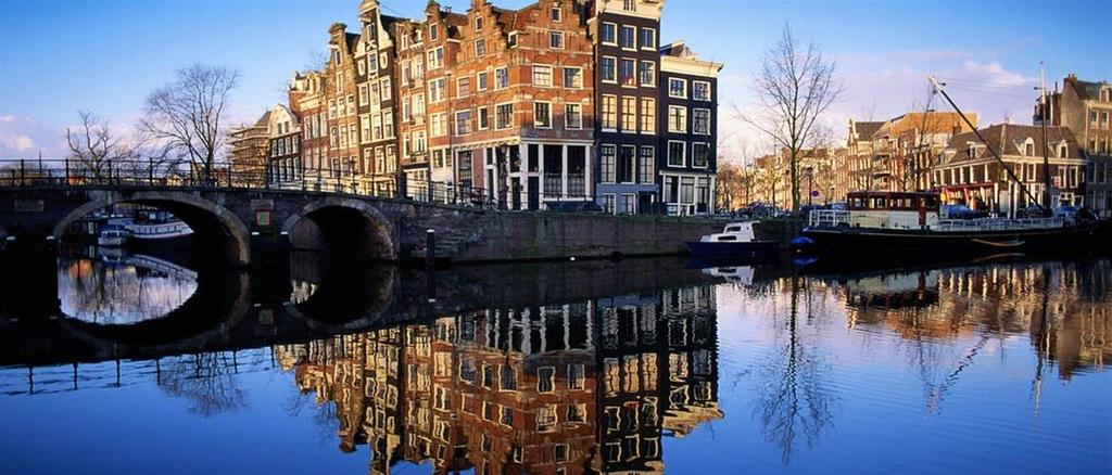 Ο παραδοσιακός «Μύλος του Rembrandt» στις όχθες του ποταμού Άμστελ, το εντυπωσιακό Στάδιο Αρένα, η Heineken, το επιβλητικό Rijksmuseum, η πανύψηλη Δυτική Εκκλησία, το μοναδικό Παλάτι του Βασιλιά, ο