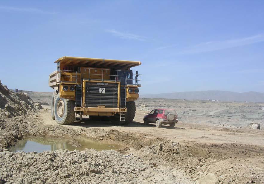 έχουν ωφέλιµο φορτίο από 50 ton µέχρι 192 ton.
