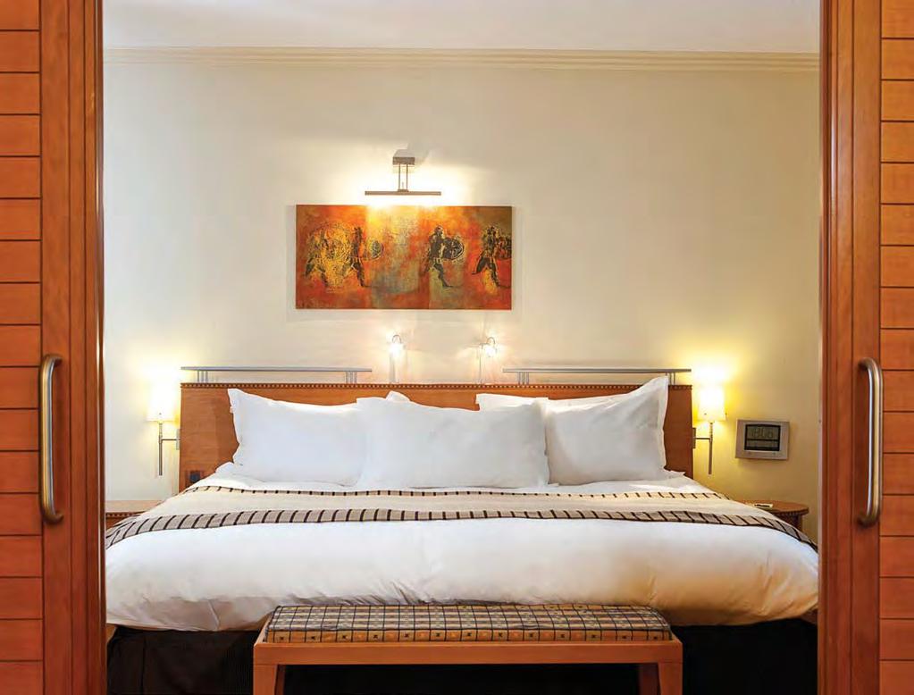 railway station, to the city center and the business center of Marousi. 35 minutes away from the center of Athens and from the most important attractions.