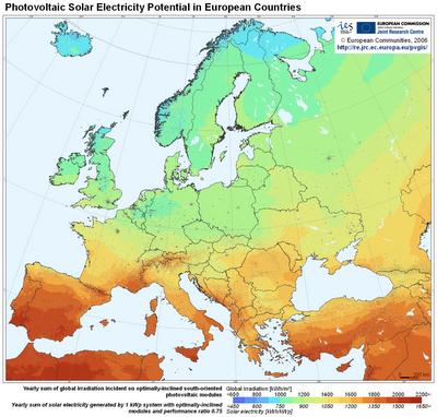 15 Σχήμα 3.1 : Χάρτης ετήσιας ηλιακής ακτινοβολίας των χωρών της Ευρώπης. Η χώρα μας συγκαταλέγεται μεταξύ των χωρών υψηλής ακτινοβολίας.