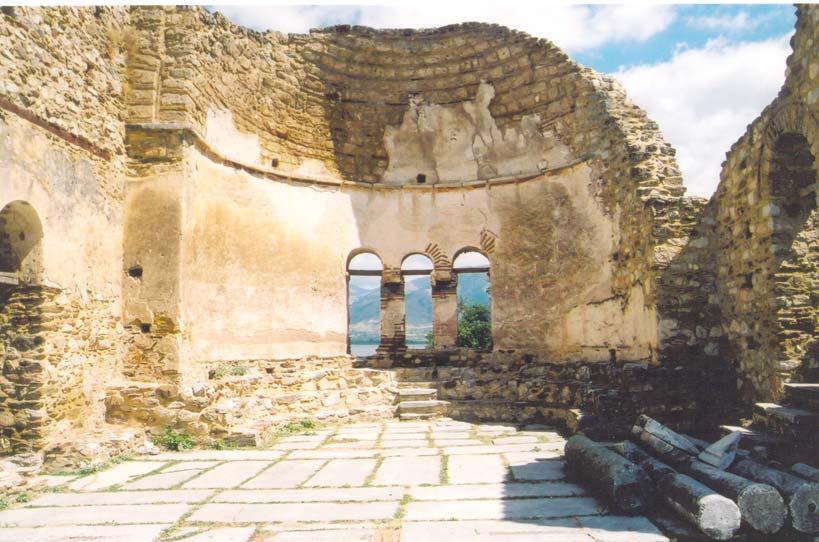 Εικ. 15. Πρέσπες. Νησί Αγ. Αχιλλείου.