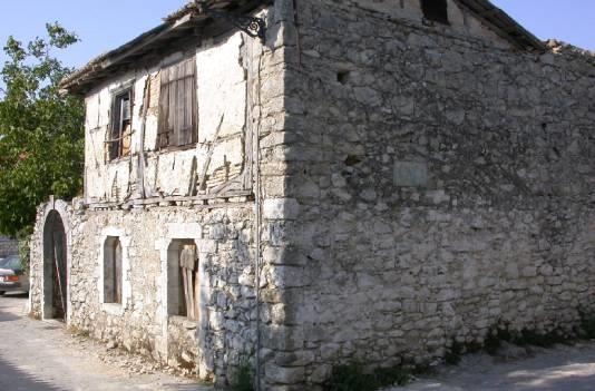 Practices, Stone Masonry LCP-SM): Στα κτίρια αυτά ανήκουν τα παλαιά κτίρια κατοικιών, επαγγελματικών ή αποθηκευτικών χώρων.