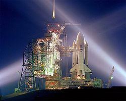 Περιγραφή Space shuttle enterprise: Το διαστημικό λεωφορείο είναι ένα μερικώς επαναχρησιμοποιούμενο σύστημα εκτόξευσης που αποτελείται από τρία κύρια συγκροτήματα: το επαναχρησιμοποιήσιμο τροχιακό