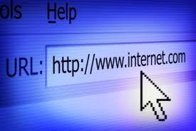 Το Διαδίκτυο, γνωστό συνήθως και με την αγγλική άκλιτη ονομασία Internet, είναι ένα μέσο μαζικής επικοινωνίας (ΜΜΕ), όπως είναι για παράδειγμα και η τηλεόραση αν και η τελευταία έχει πολύ