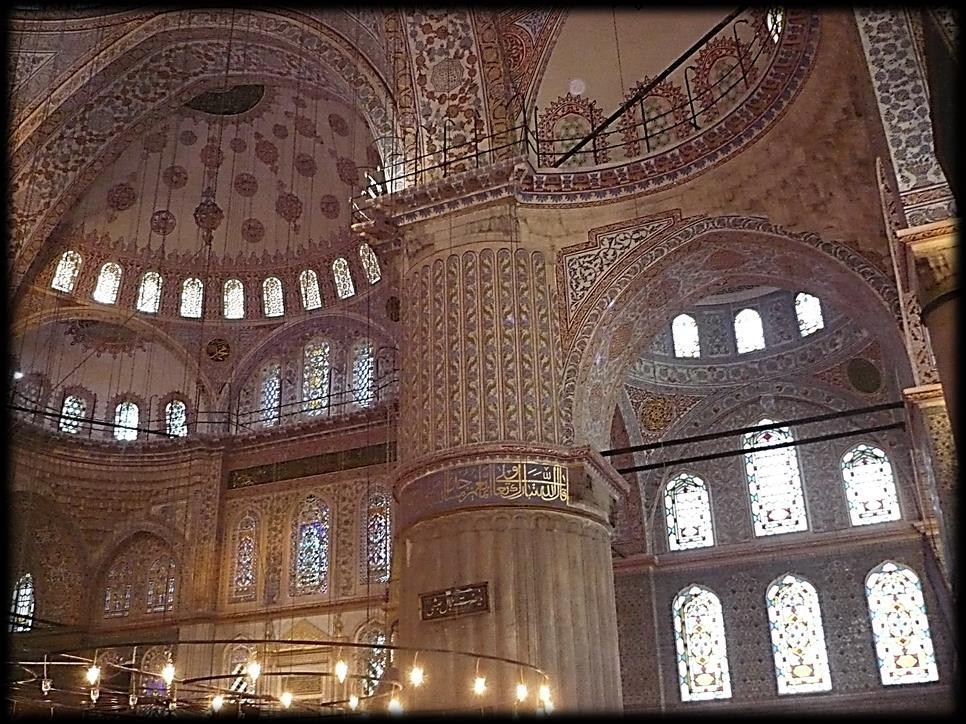 Επίσκεψη στο τζαμί του σουλτάνου Αχμέτ, το ξακουστό «Μπλε Τζαμί» Το Μπλε Τζαμί,