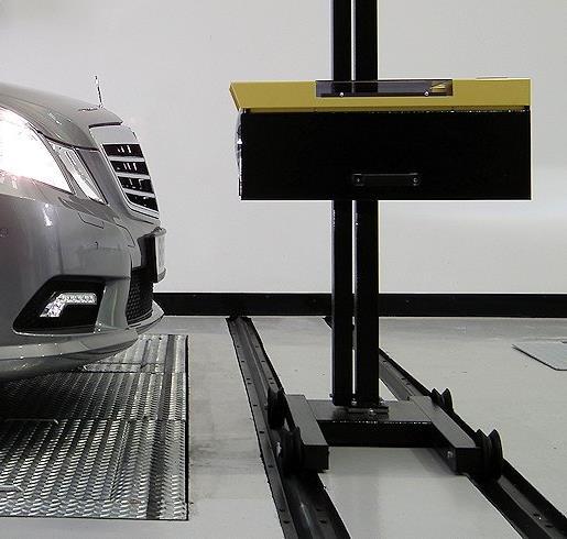 Συγκλισιόμετρο για την μέτρηση της σύγκλισης ή της απόκλισης των τροχών ενός άξονα του ελεγχόμενου οχήματος Νεφελόμετρο για την μέτρηση της αιθάλης (καπνού) στα καυσαέρια του ελεγχόμενου οχήματος
