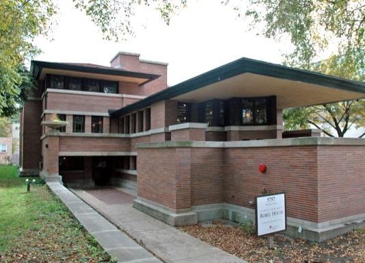 Wright στο οποίο έχουν ενσωματωθεί τα κυριότερα στοιχεία που συναντώνται στα κτήριά του, και τα οποία αποτελούν το αρχιτεκτονικό λεξιλόγιό του.