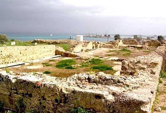 Εικόνα 22: Άποψη της Γλαρέντζας. Πηγή: www.google.gr Η πόλη λόγω της θέσης της, όμως, γρήγορα αναδείχθηκε σε σημαντικό οικονομικό και αστικό κέντρο με μεγάλη εμβέλεια.