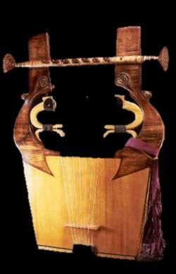 Η κιθάρα υπήρξε έγχορδο μουσικό όργανο της Αρχαιότητας, το